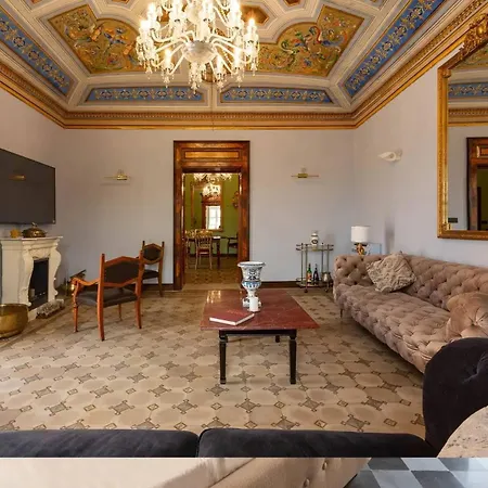 Maison Doree *