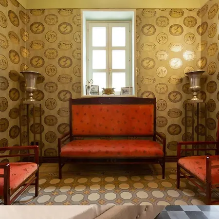 Maison Doree